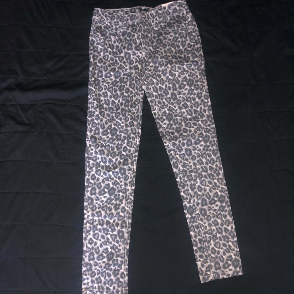 Leopard print jeggings